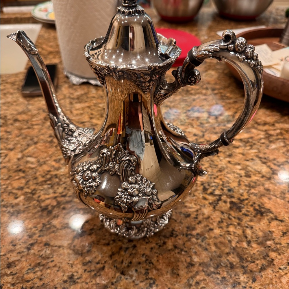 King Francis vintage silver plate Coffee pot with Ornate Design